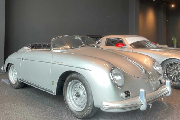 1957-porsche-356-a-speedster-silver-metallic-nevoire-overseas-vehicles-14