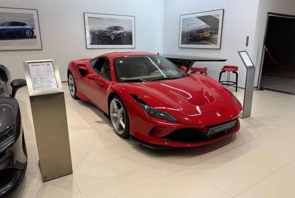 2022-ferrari-f8-tributo-nevoire-overseas-vehicles (2)