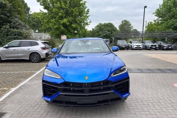 2025-lamborghini-urus-se-blu-nethuns-nevoire-special-cars (2)-sd