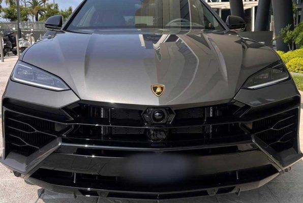 2025-lamborghini-urus-se-graphite-nevoire-special-cars-6