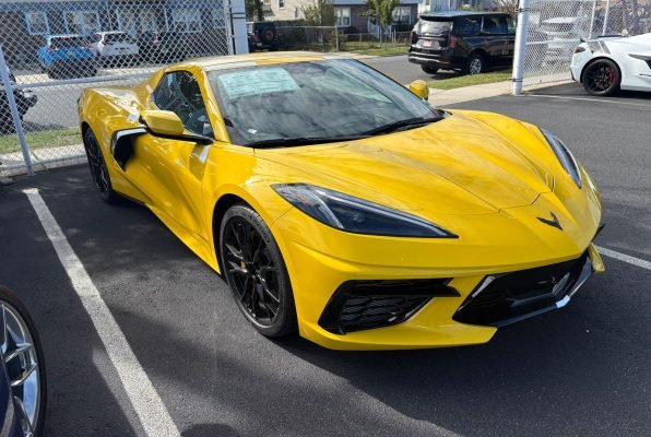 2026-chevrolet-corvette-1lt-convertible-nevoire-special-cars (4)