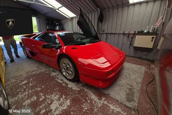 lamborghini-diablo-red-1991 (1)
